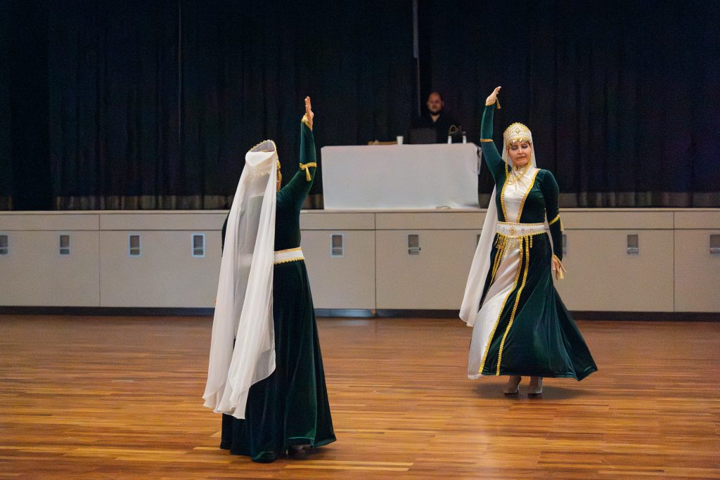 21. Tanzabend - Dance around the World