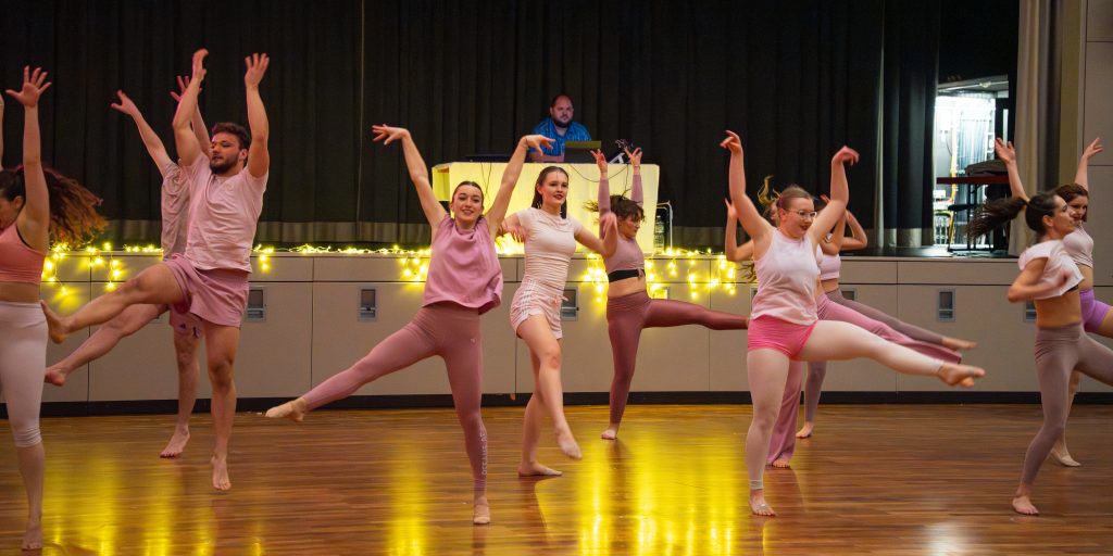 24. Tanzabend - Feuer und Eis Ball